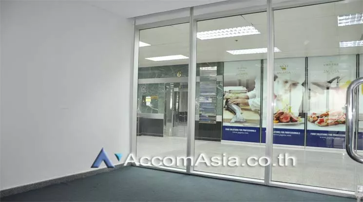 12  Office Space For Rent in Sukhumvit ,Bangkok BTS Ekkamai at 42 Tower AA10427